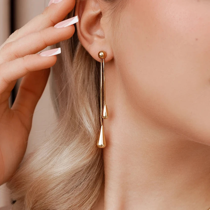 Wiszące kolczyki łezki w złotym kolorze - stal szlachetna - Modnie wygodnie